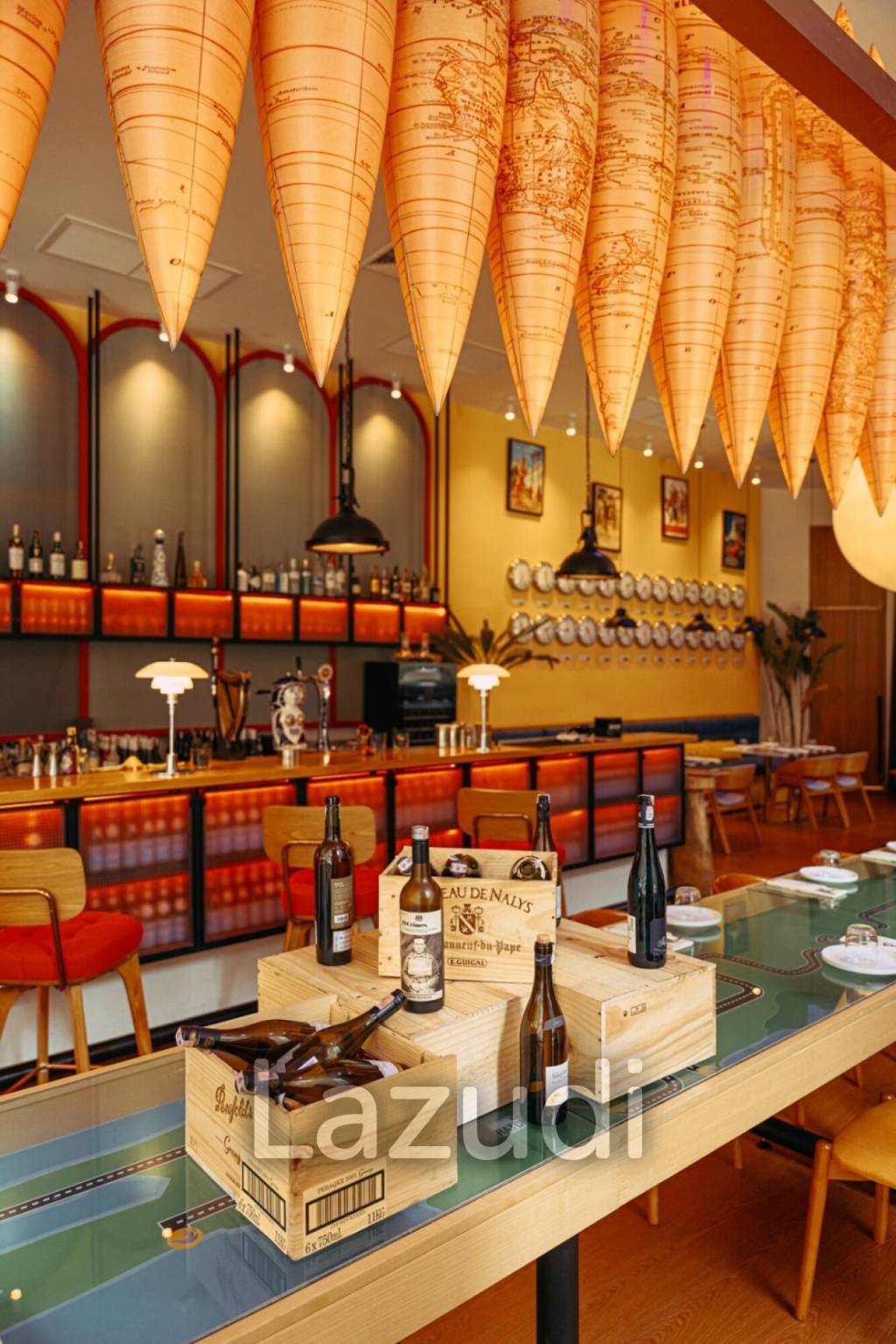 Turnkey Restaurant Opportunity on Main Sukhumvit Soi 7 – 250 SQM Premium Bistro for Sale/Rent Near BTS Nana!