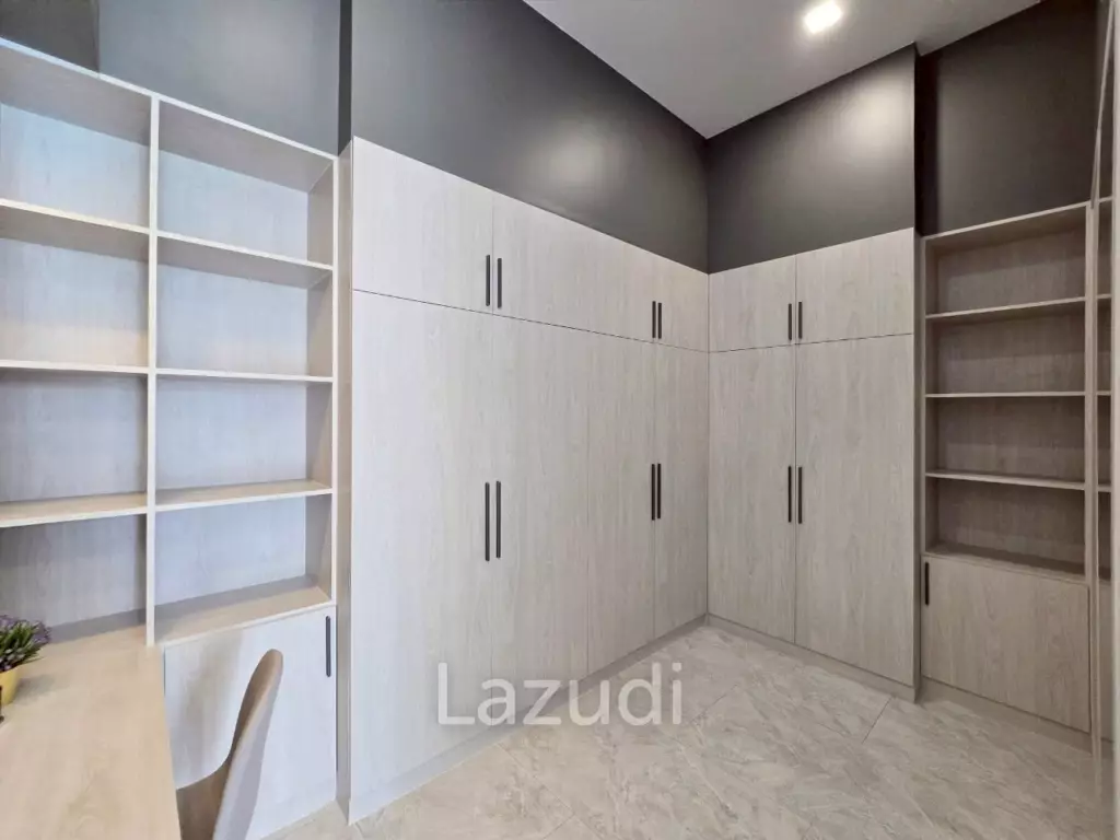 3 Beds 4 Baths 224 SQ.M. Pool Villa In Pong