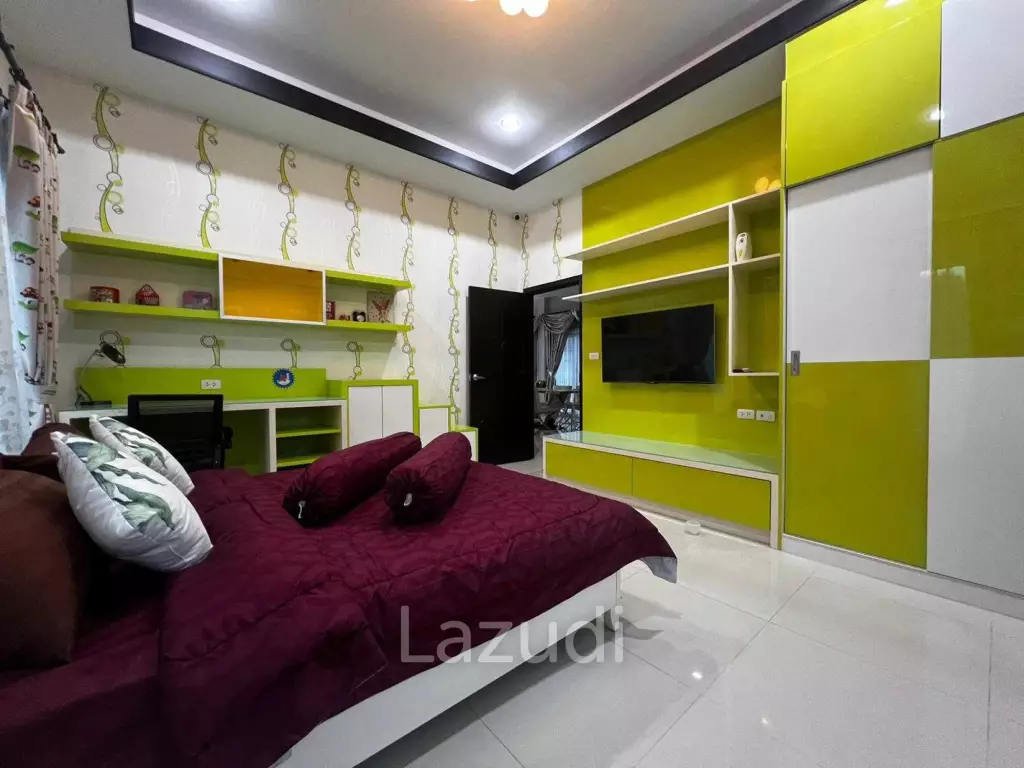 3 Beds 2 Baths 190 SQ.M. Baan Dusit Pattaya 1