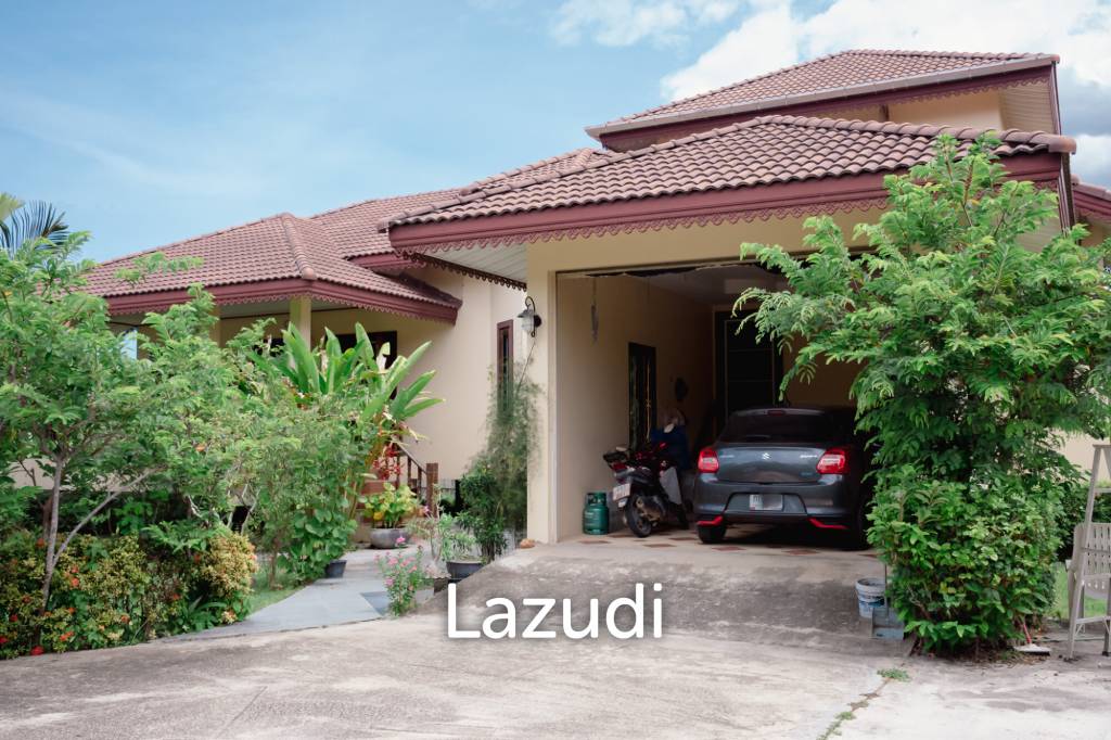 RESORT 5 VILLAS WITH BIG LAND PLOT FOR SALE