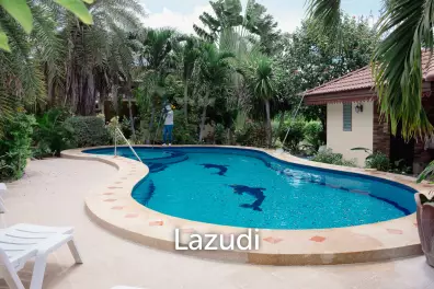 RESORT 5 VILLAS WITH BIG LAND PLOT FOR SALE