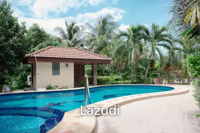 RESORT 5 VILLAS WITH BIG LAND PLOT FOR SALE