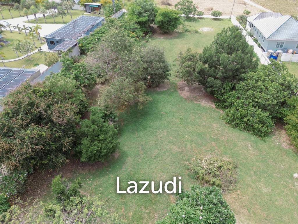 RESORT 5 VILLAS WITH BIG LAND PLOT FOR SALE