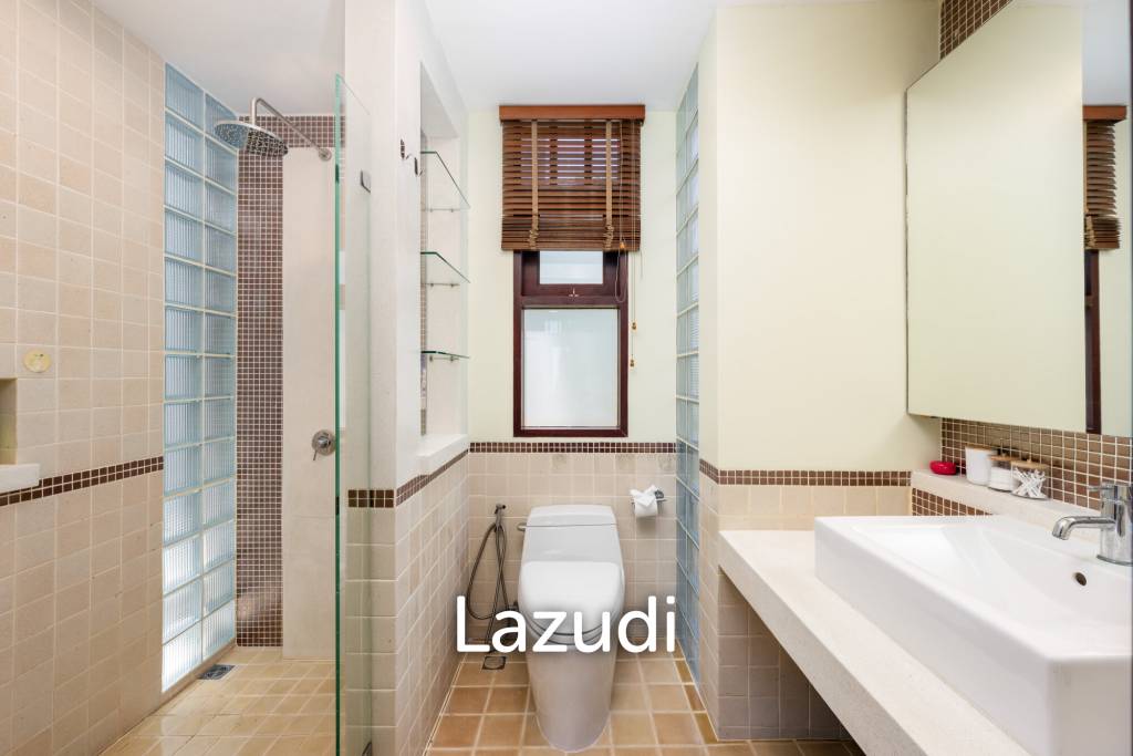 Charming 3-Bedroom Villa with Panoramic Sunset View in Nathon, Koh Samui
