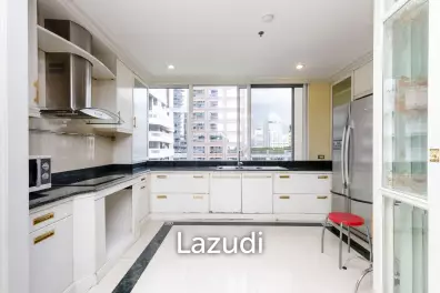 3 Bedroom 3 Bathroom 242 Sq.m Langsuan Ville