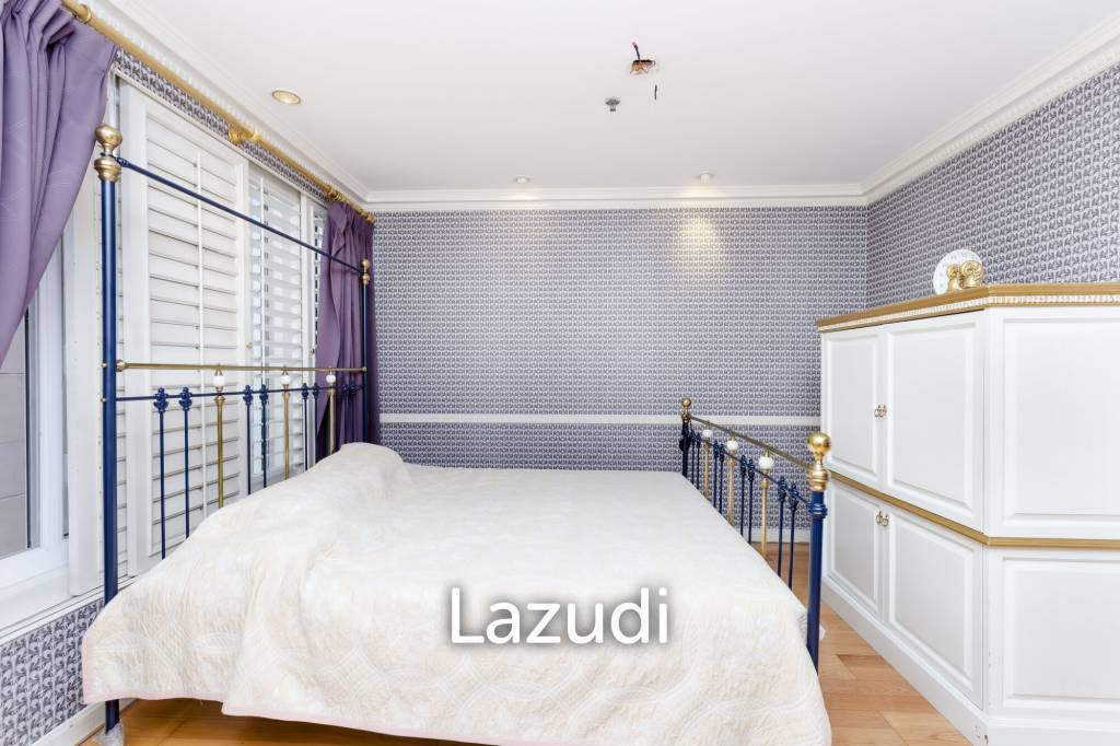 3 Bedroom 3 Bathroom 242 Sq.m Langsuan Ville