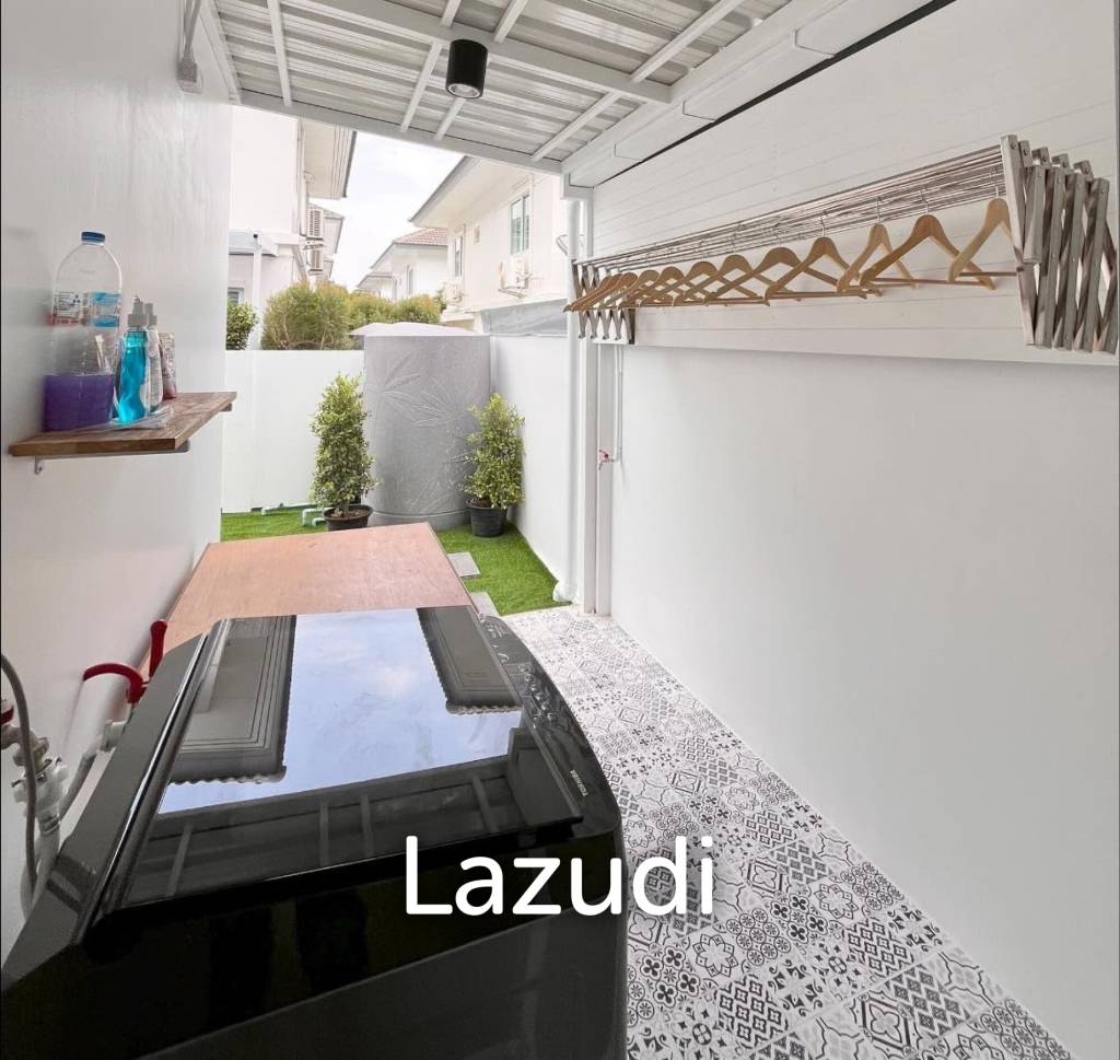 3 Beds 2 Baths 180 SQ.M. Baan Pruksa Nara
