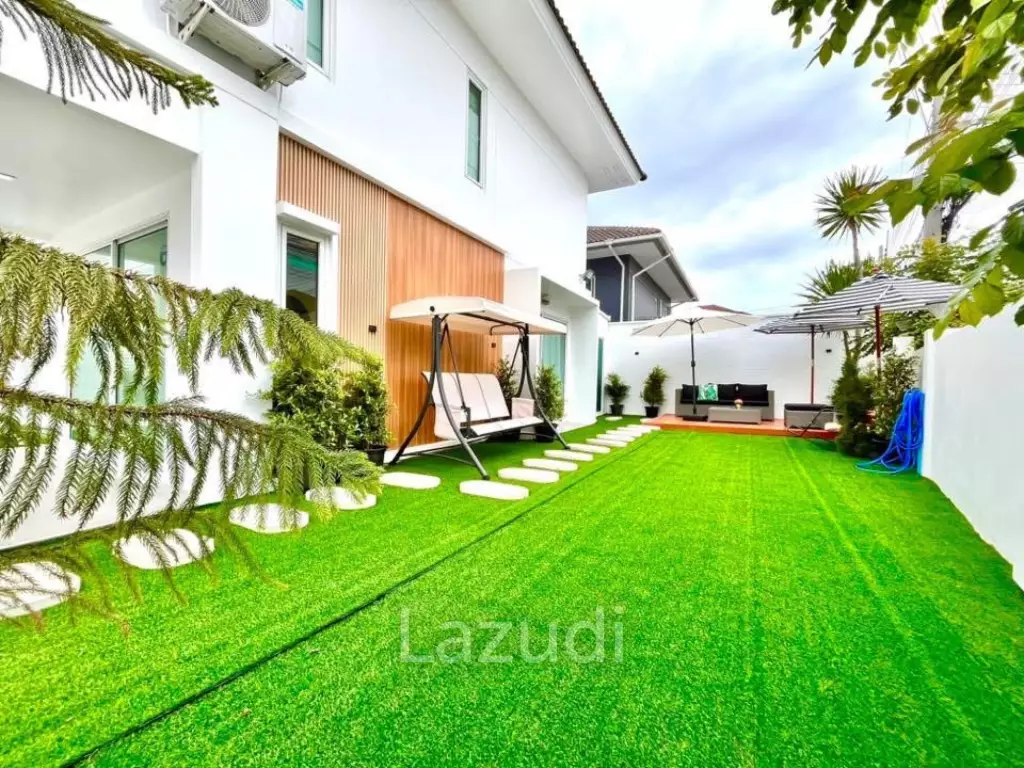3 Beds 2 Baths 180 SQ.M. Baan Pruksa Nara