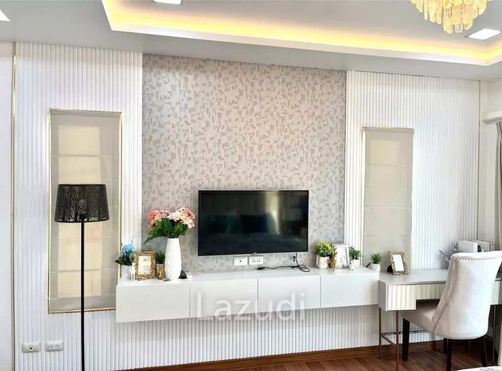 3 Beds 2 Baths 180 SQ.M. Baan Pruksa Nara