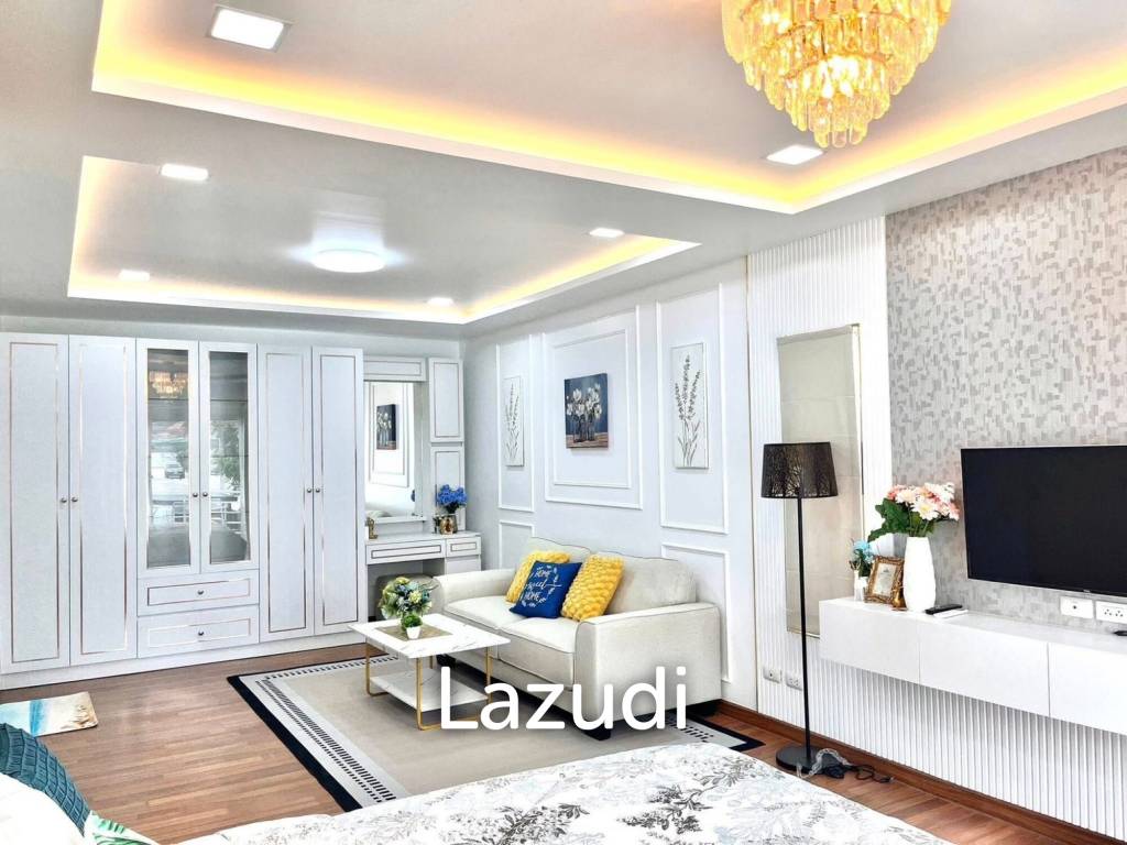 3 Beds 2 Baths 180 SQ.M. Baan Pruksa Nara