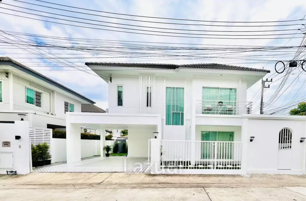 3 Beds 2 Baths 180 SQ.M. Baan Pruksa Nara