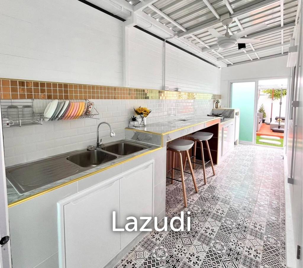 3 Beds 2 Baths 180 SQ.M. Baan Pruksa Nara
