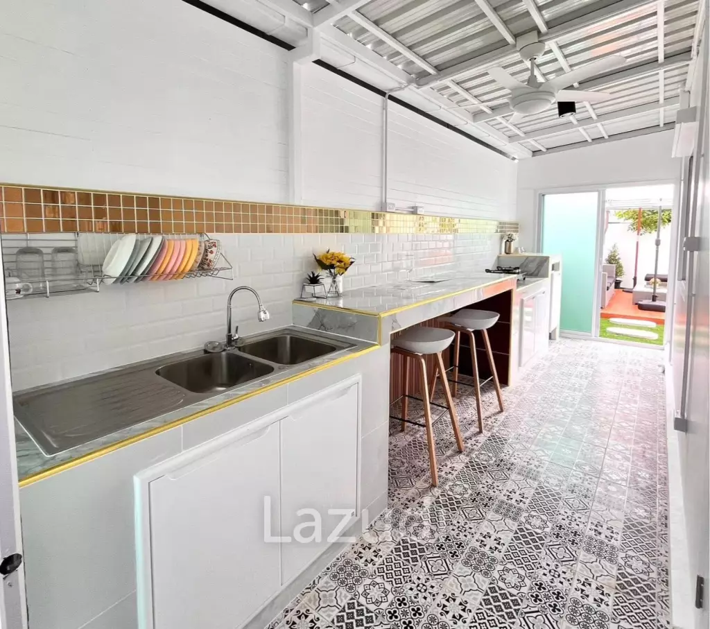 3 Beds 2 Baths 180 SQ.M. Baan Pruksa Nara