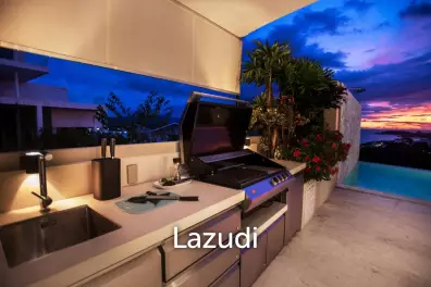 Villa Poseidon’s Penthouse – Luxury Seaside Retreat