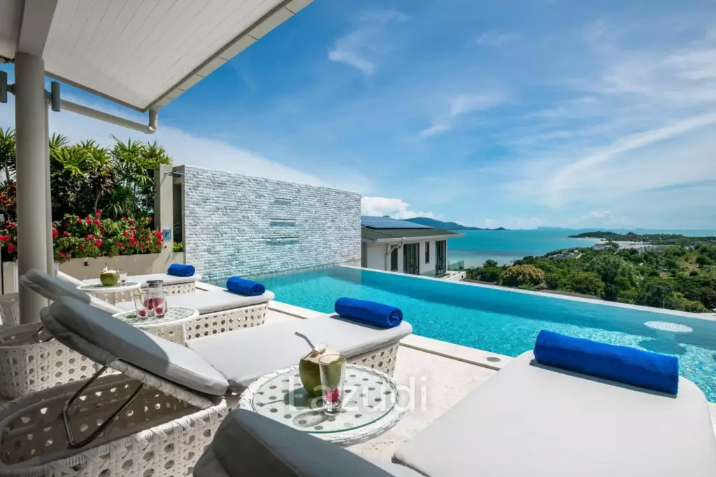 Villa Poseidon’s Penthouse – Luxury Seaside Retreat