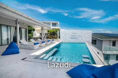 Villa Poseidon’s Penthouse – Luxury Seaside Retreat