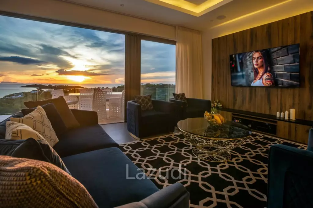 Villa Poseidon’s Penthouse – Luxury Seaside Retreat