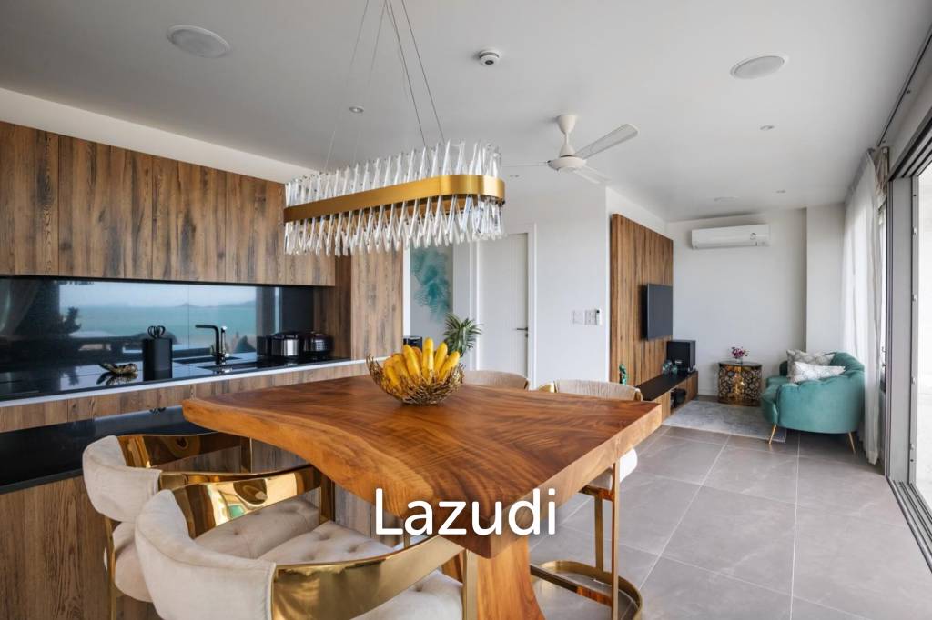 Villa Poseidon’s Penthouse – Luxury Seaside Retreat