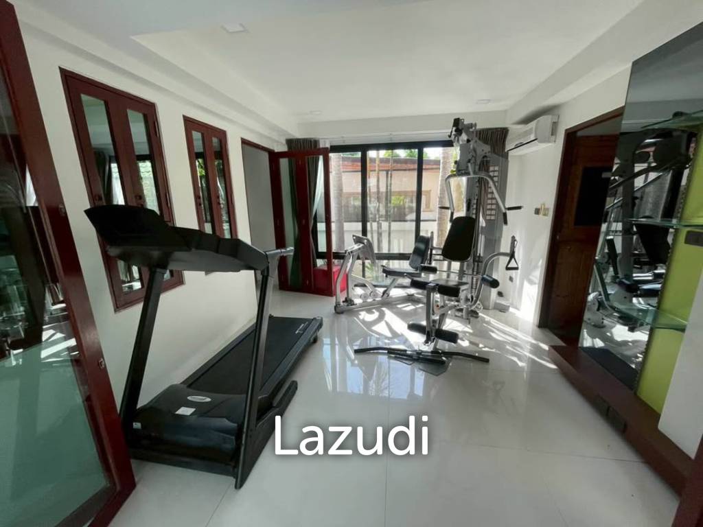 5-Bedroom Pool  Villa For Rent In Paklok