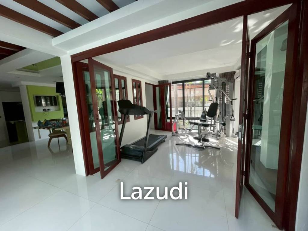 5-Bedroom Pool  Villa For Rent In Paklok