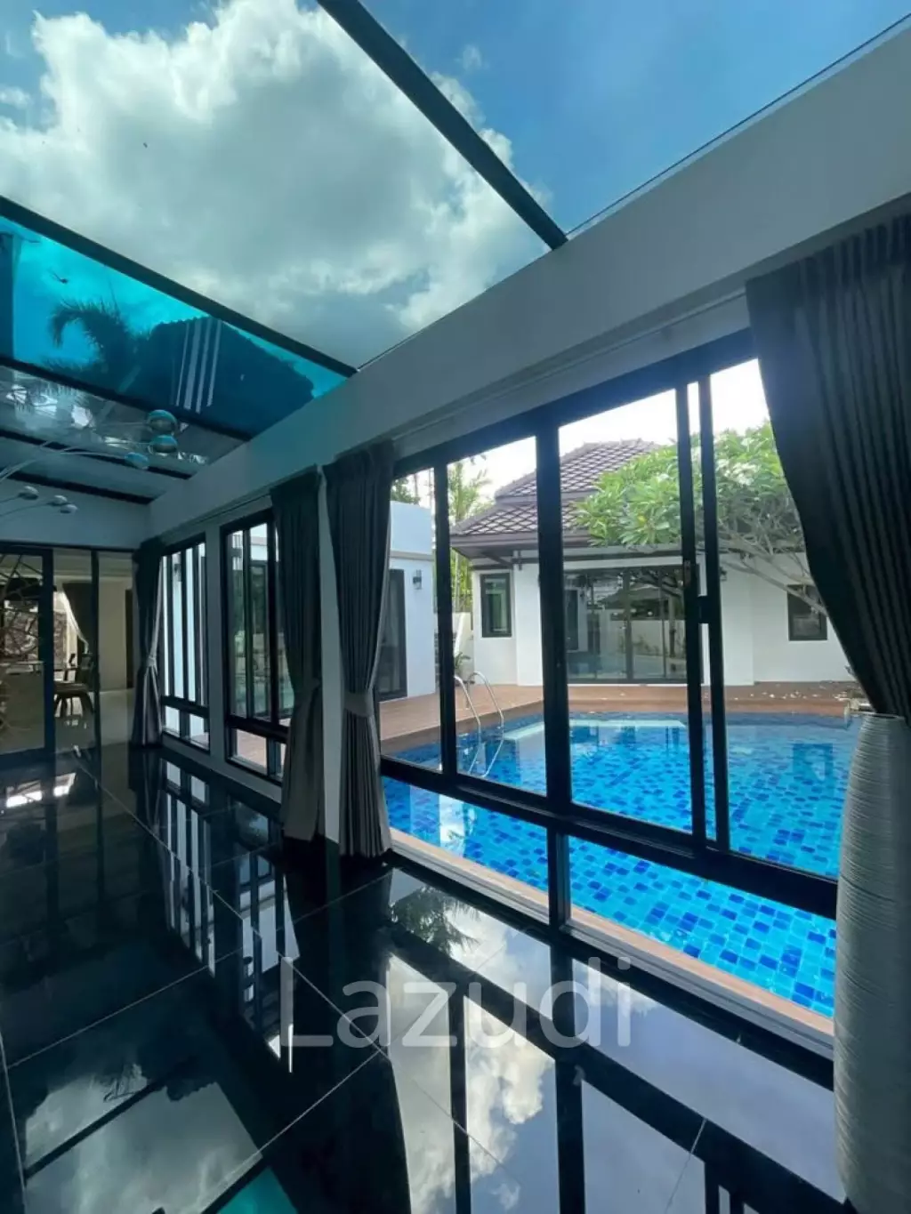 5-Bedroom Pool  Villa For Rent In Paklok