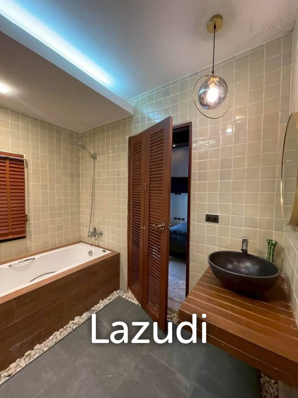 5-Bedroom Pool  Villa For Rent In Paklok