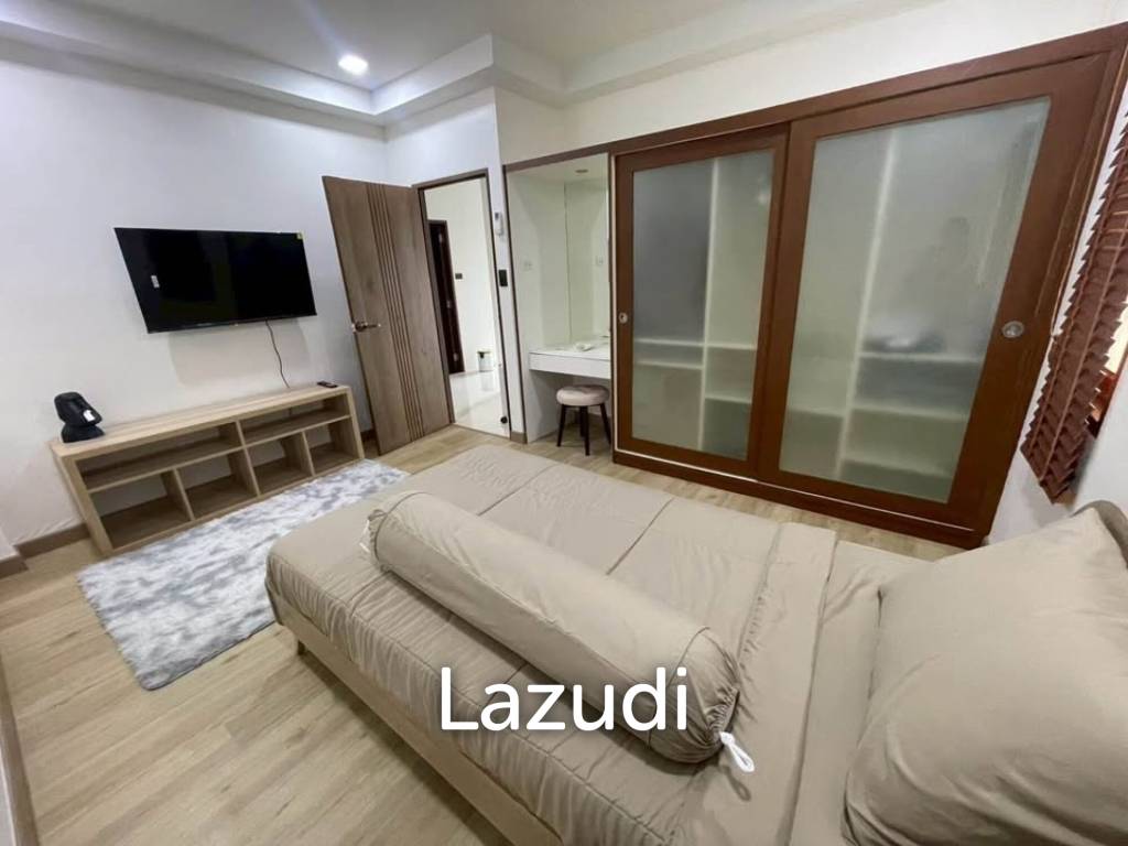5-Bedroom Pool  Villa For Rent In Paklok