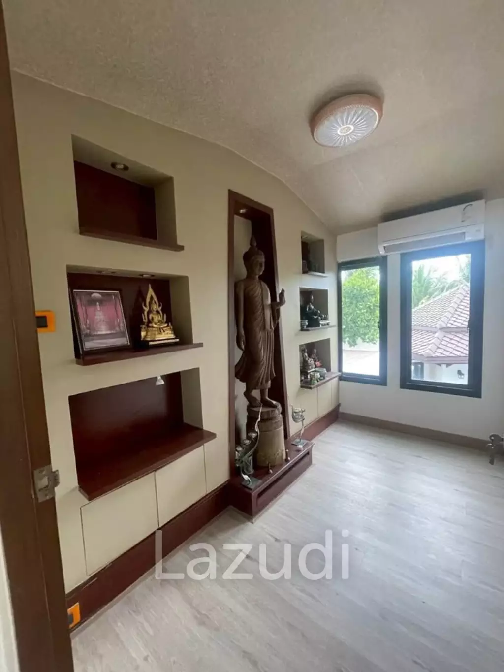 5-Bedroom Pool  Villa For Rent In Paklok