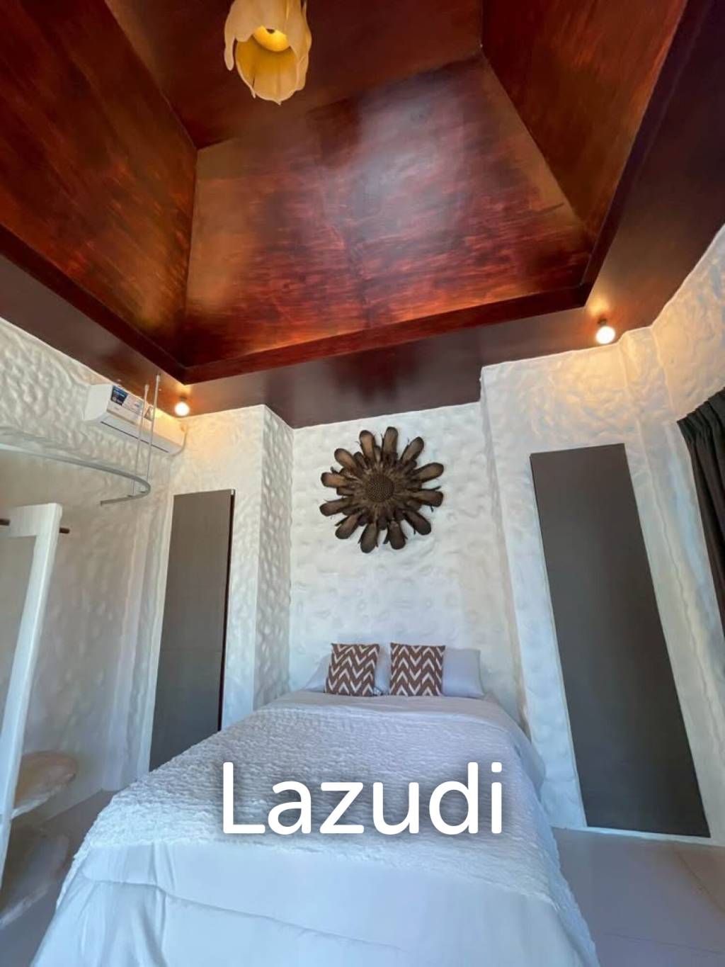 5-Bedroom Pool  Villa For Rent In Paklok