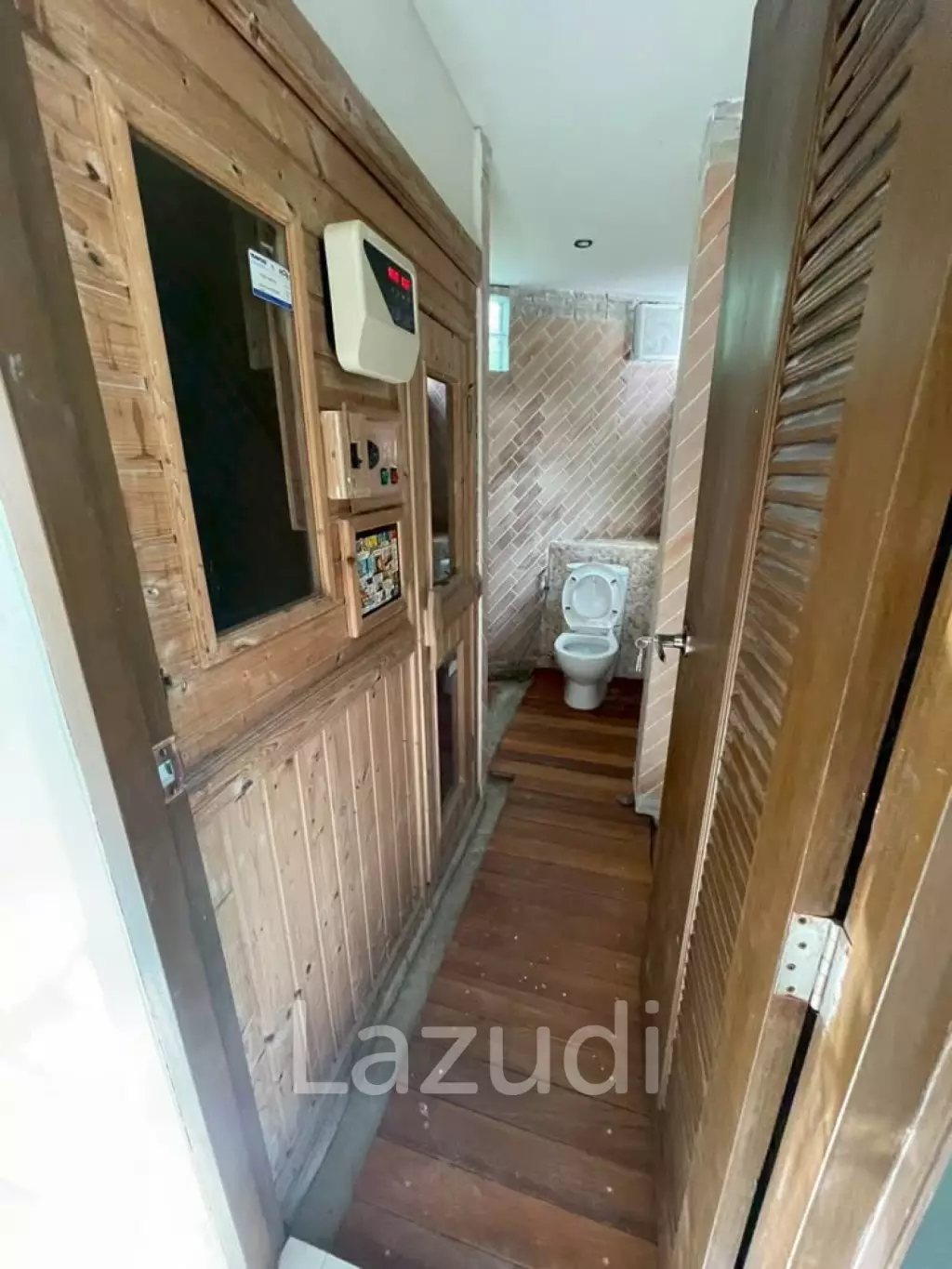 5-Bedroom Pool  Villa For Rent In Paklok