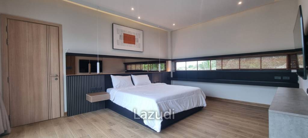 4 Bedrooms 5 Bathrooms 466 SQ.M. D space 2
