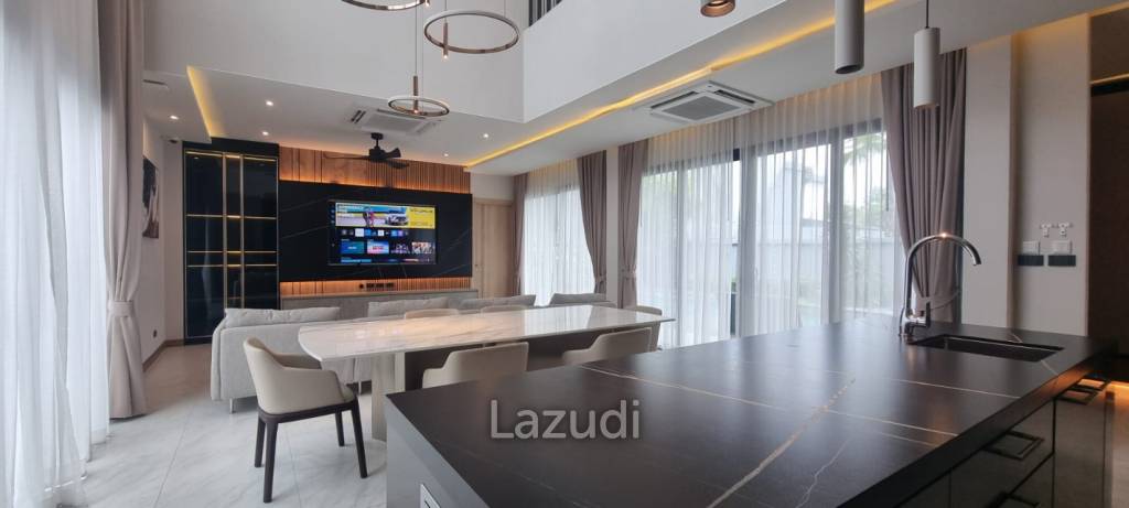 4 Bedrooms 5 Bathrooms 466 SQ.M. D space 2