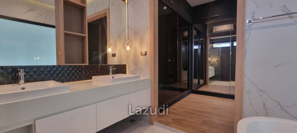 4 Bedrooms 5 Bathrooms 466 SQ.M. D space 2
