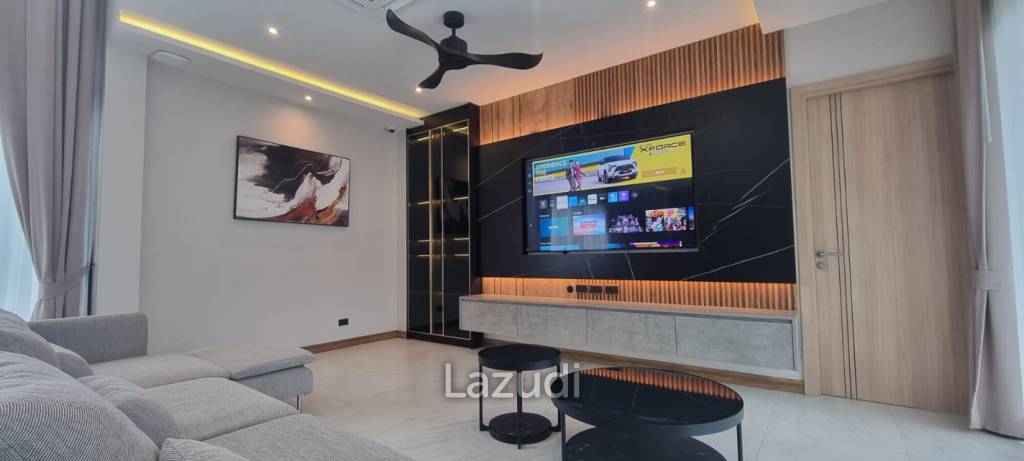 4 Bedrooms 5 Bathrooms 466 SQ.M. D space 2