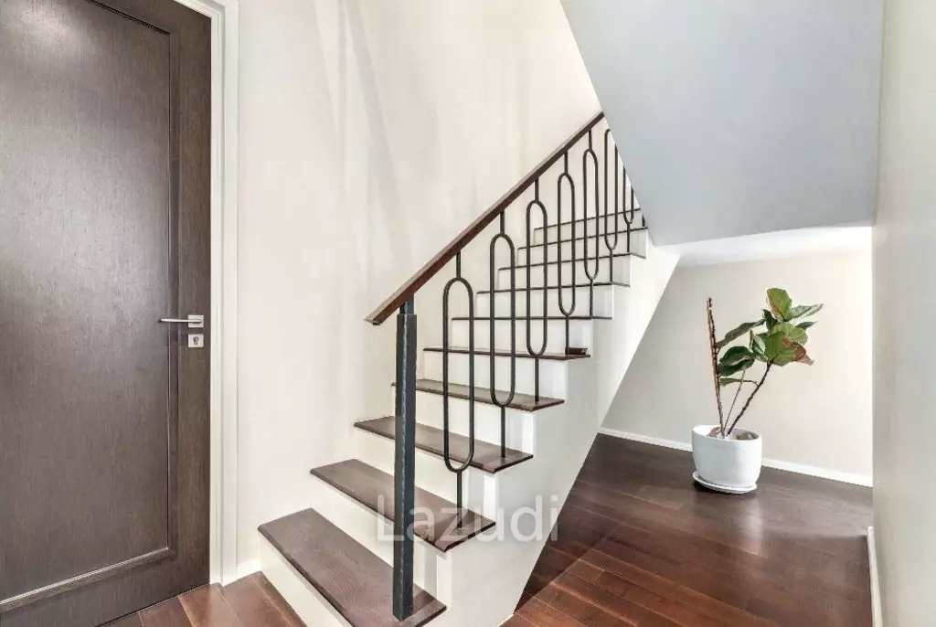 3 Bedrooms 4 Bathrooms 164 SQ.M The Diplomat 39