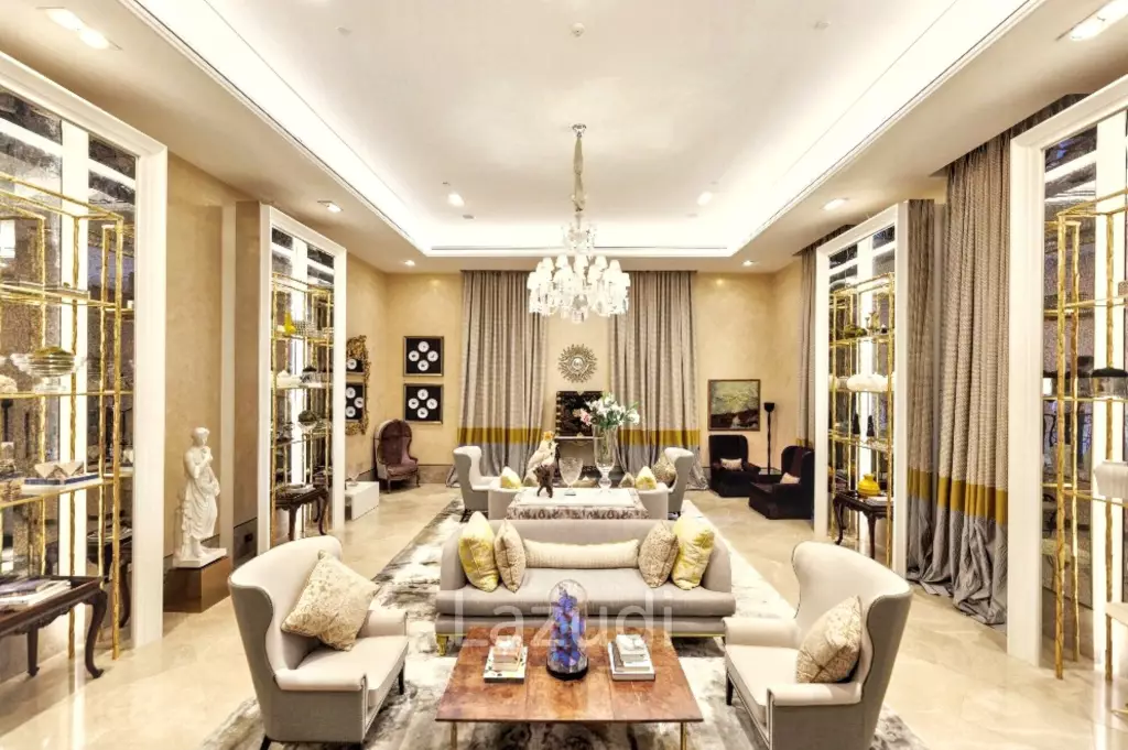 3 Bedrooms 4 Bathrooms 164 SQ.M The Diplomat 39