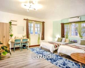 4 Bedrooms 3 Bathrooms Town House in Lumpini