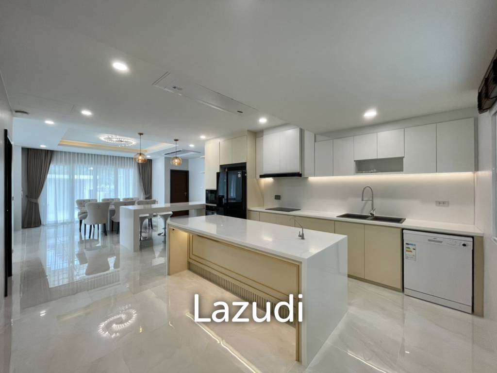 Renovated 4-Bedroom Pool Villa Near Headstart International School