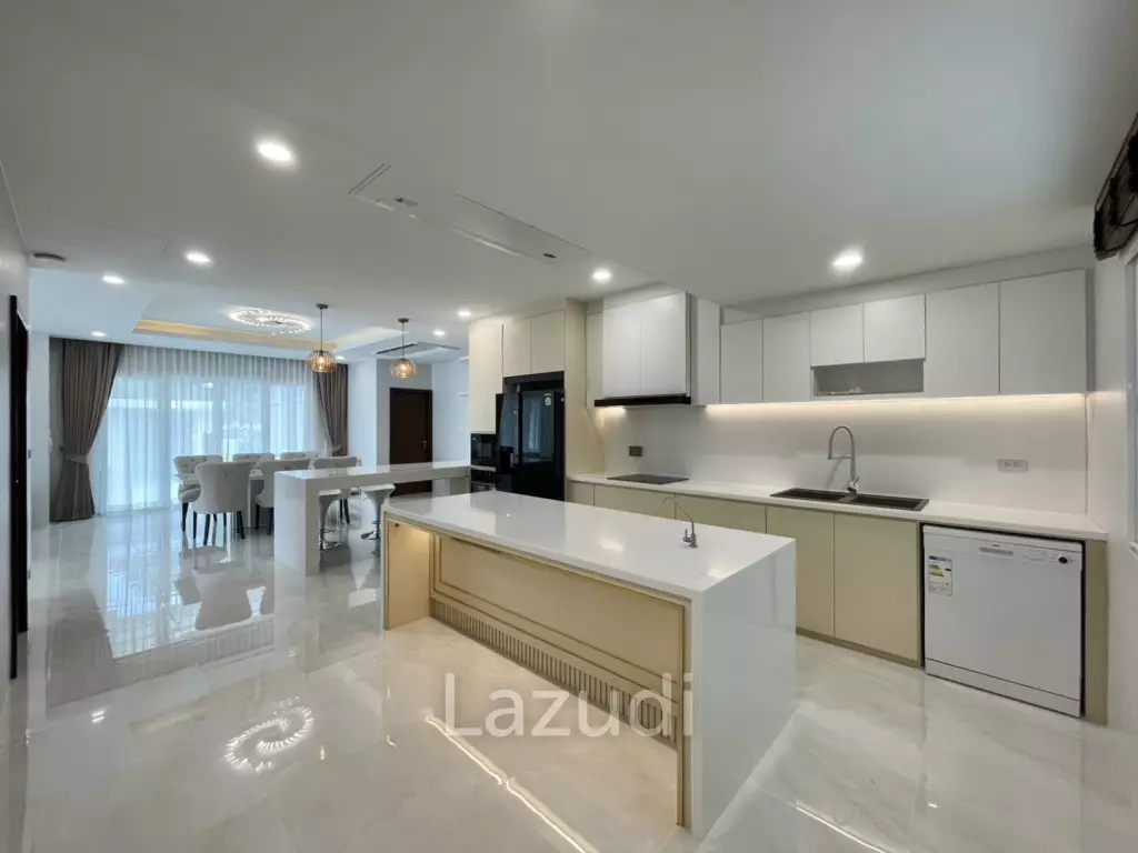 Renovated 4-Bedroom Pool Villa Near Headstart International School