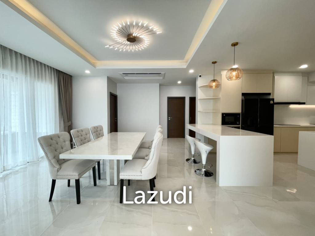 Renovated 4-Bedroom Pool Villa Near Headstart International School