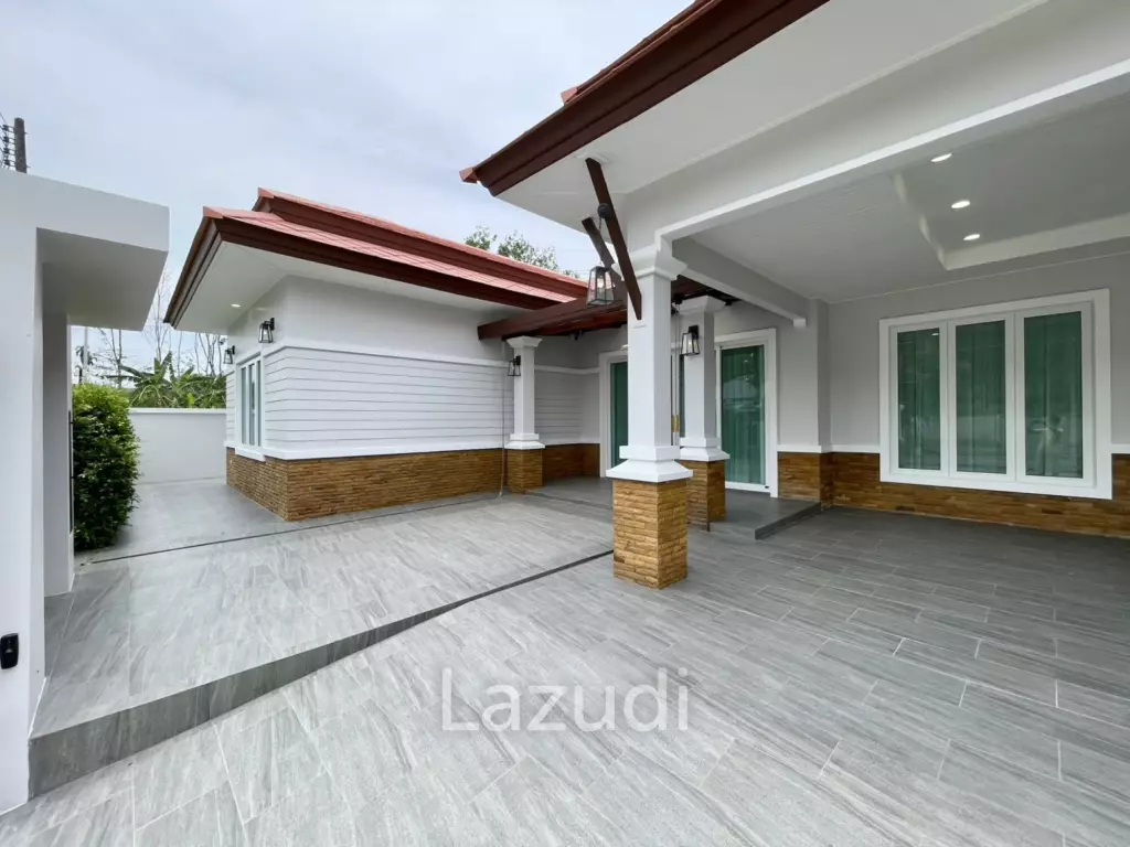 Renovated 4-Bedroom Pool Villa Near Headstart International School