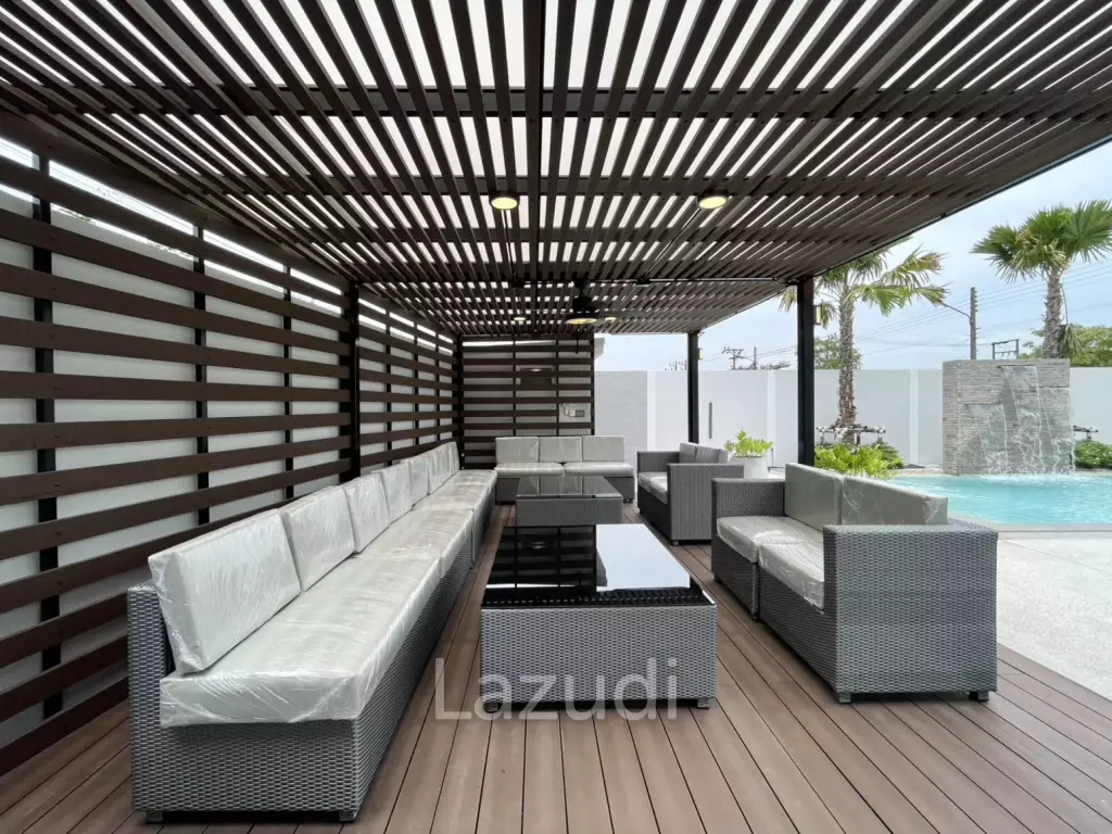Renovated 4-Bedroom Pool Villa Near Headstart International School