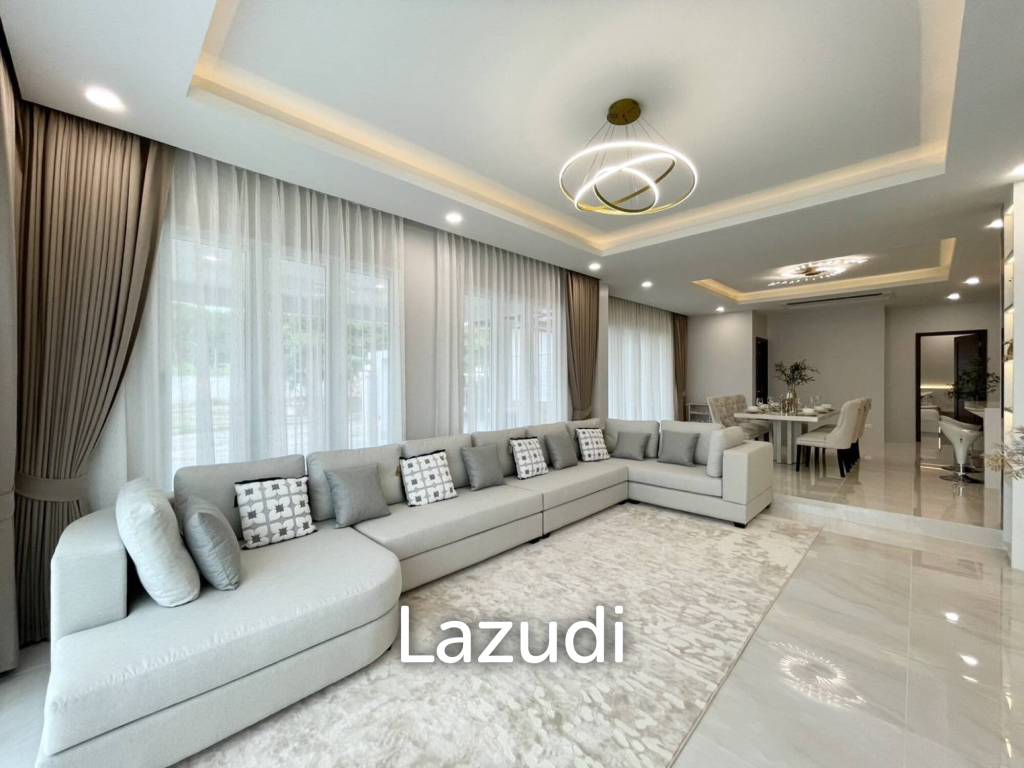 Renovated 4-Bedroom Pool Villa Near Headstart International School