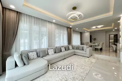 Renovated 4-Bedroom Pool Villa Near Headstart International School