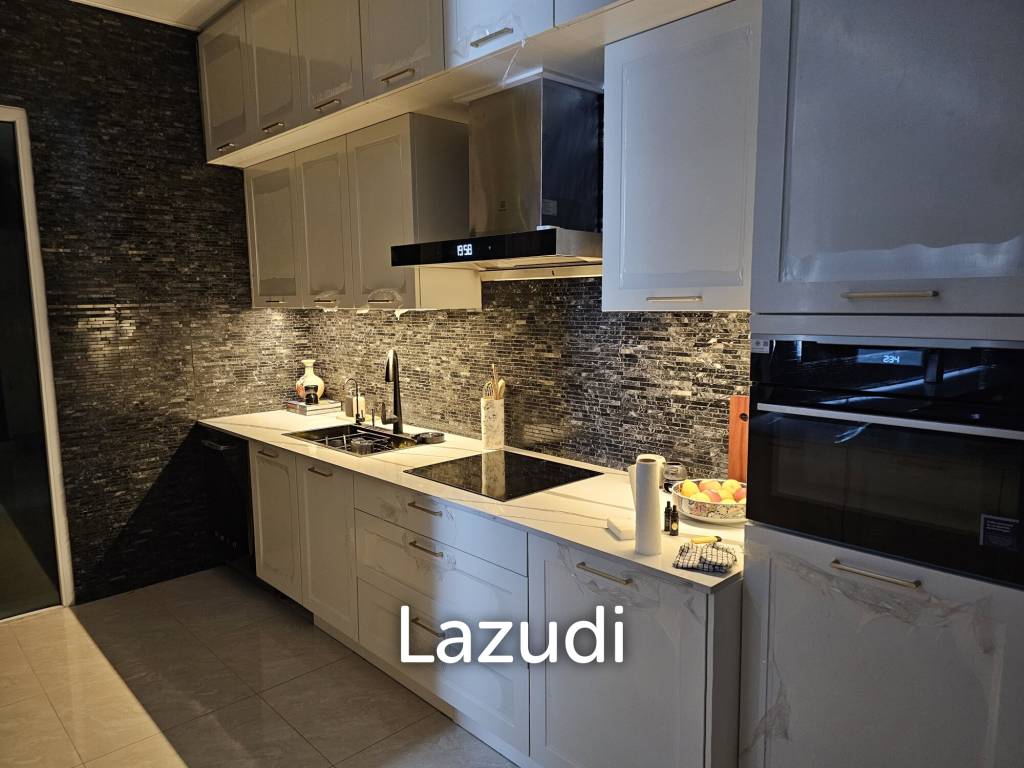 Spacious 4-Bedroom Pool Villa with Generous Land Plot for Sale in Kathu