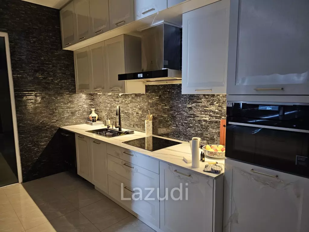 Spacious 4-Bedroom Pool Villa with Generous Land Plot for Sale in Kathu
