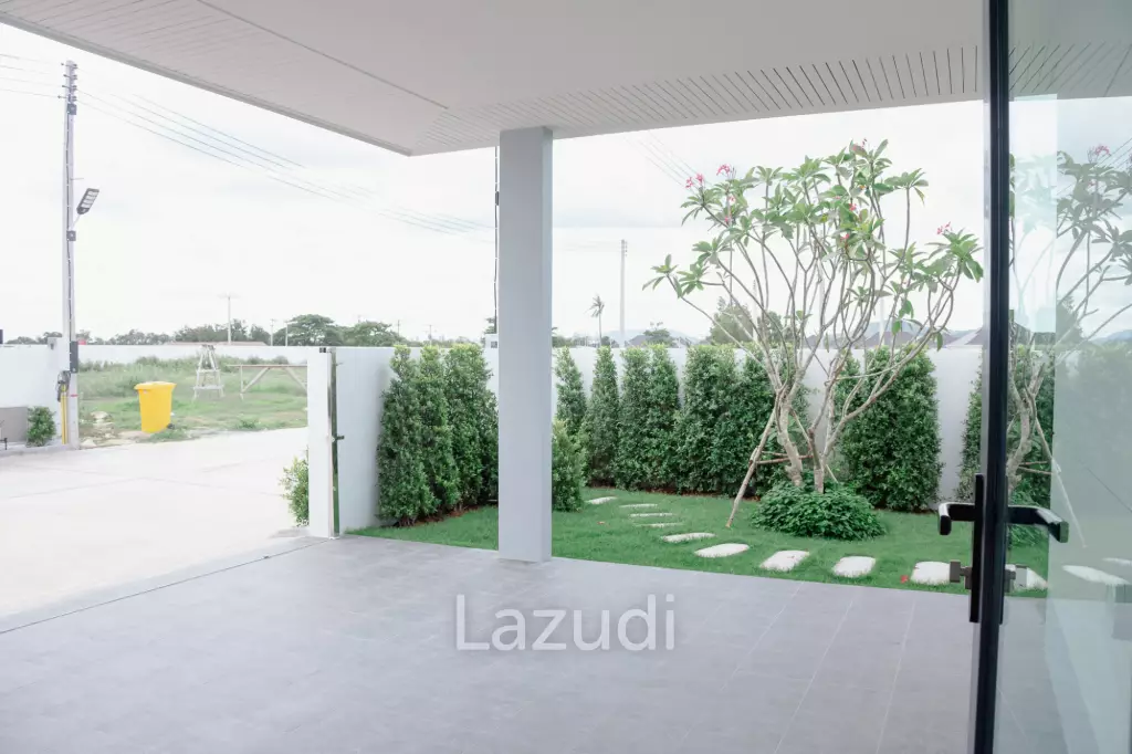 Modern Single-Story Villa in Hua Hin with Pool