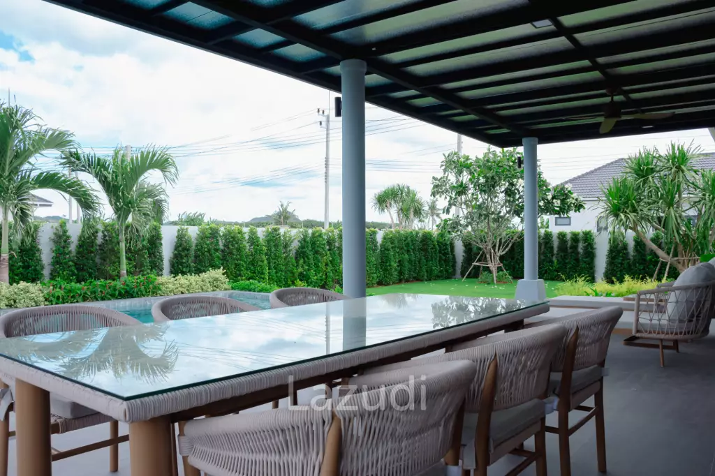 Modern Single-Story Villa in Hua Hin with Pool