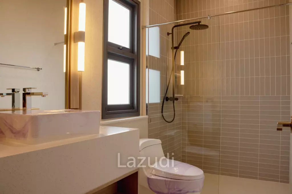 Luxurious Villa in Hua Hin With Pool and Garden Views