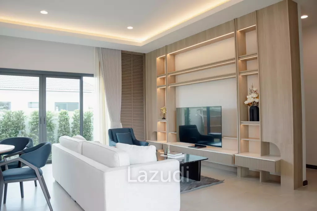 Luxurious Villa in Hua Hin With Pool and Garden Views